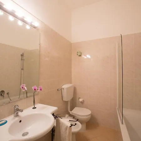 Orchidea Panzió Firenze